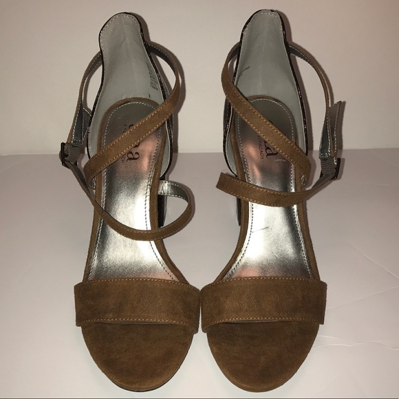 Bronze Block Heel - Picture 2 of 4